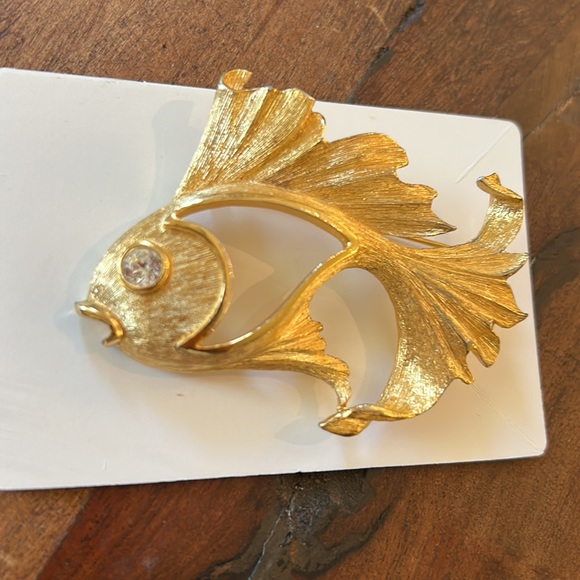 Vintage Christian Dior 80s brooch - Picture 4 of 7